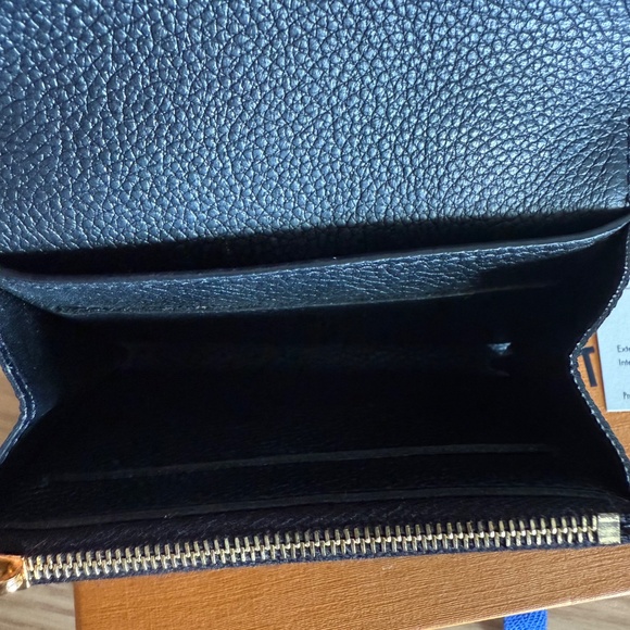 Louis Vuitton Rosalie Coin Purse Empreinte Leather Noir - Picture 4 of 11